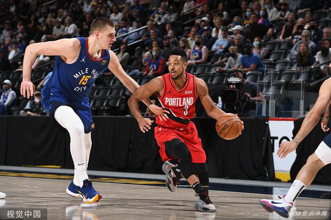 期间展现出 期间展现出